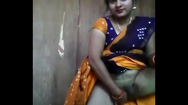 Teluguxvibos - telugu porn videos aunty is doing solo..when no one at home